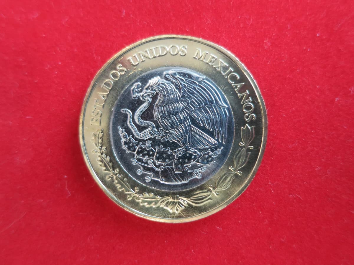 20-pesos-centenario-fuerza-aerea-mexicana-2015 - anverso (Banxico)