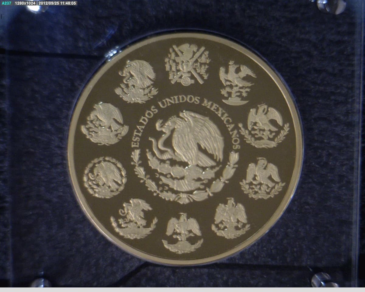 200-pesos-bicentenario-independencia-mexico-1-kilo-oro-proof-leyenda-canto - anverso (Banxico)
