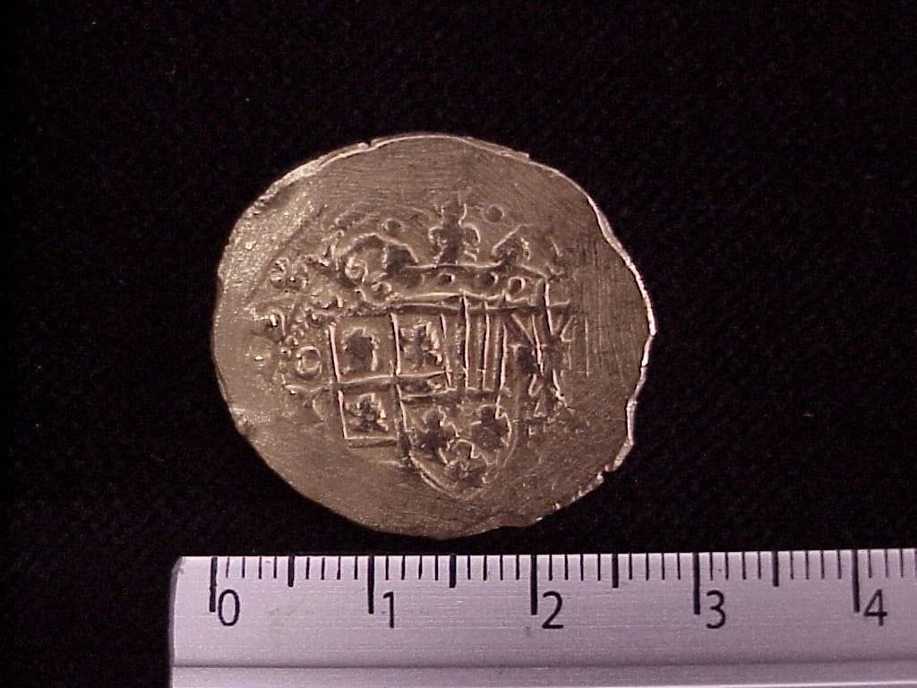 4-escudos-felipe-v-i-1713-mexico - anverso (Banxico)