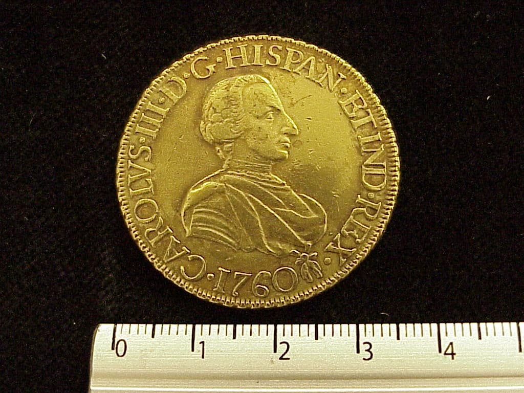 8-escudos-carlos-iii-1760-mexico-mm - anverso (Banxico)