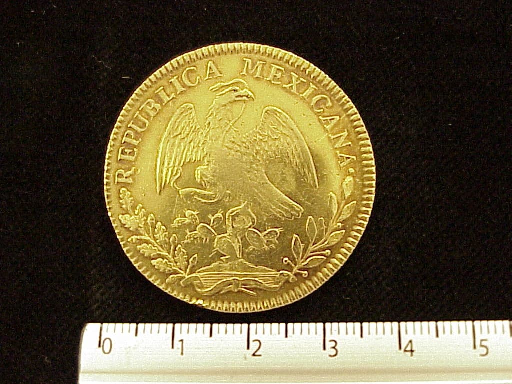 8-escudos-octaval-1825-mexico-jm - anverso (Banxico)